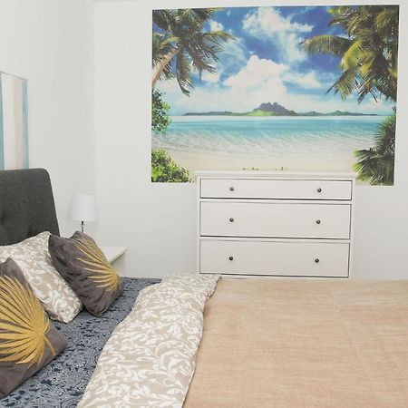 Family Apartment Walking Distance To The Sea And All Amenities Ситио-де-Калаонда Экстерьер фото