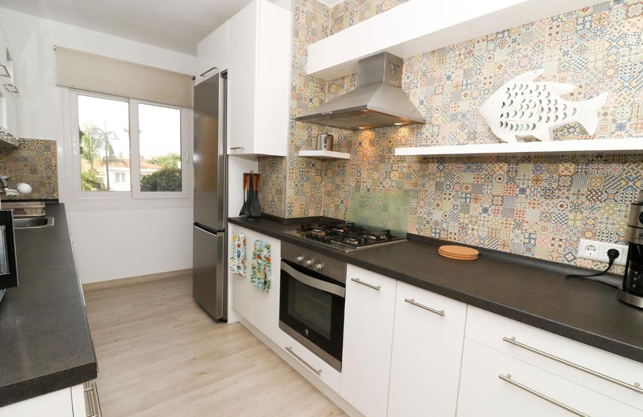 Family Apartment Walking Distance To The Sea And All Amenities Ситио-де-Калаонда Экстерьер фото