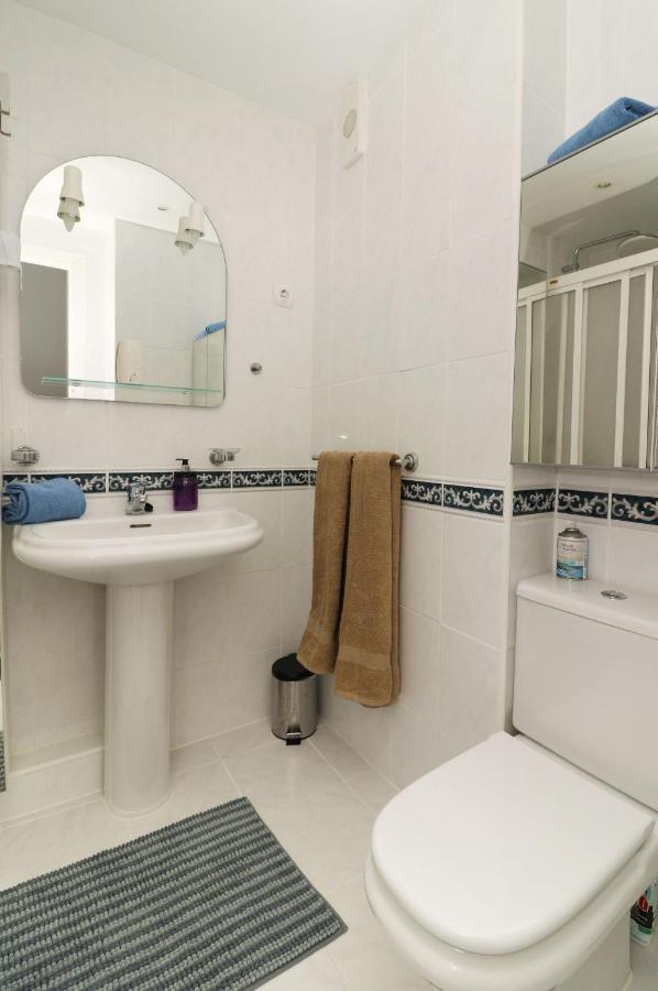 Family Apartment Walking Distance To The Sea And All Amenities Ситио-де-Калаонда Экстерьер фото